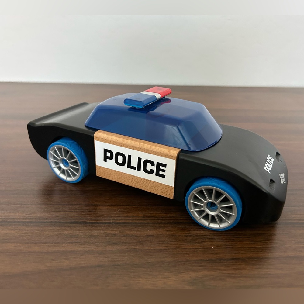 Automoblox Ultimate Series S12 Chaser Solid Wood Vehicle Police Car